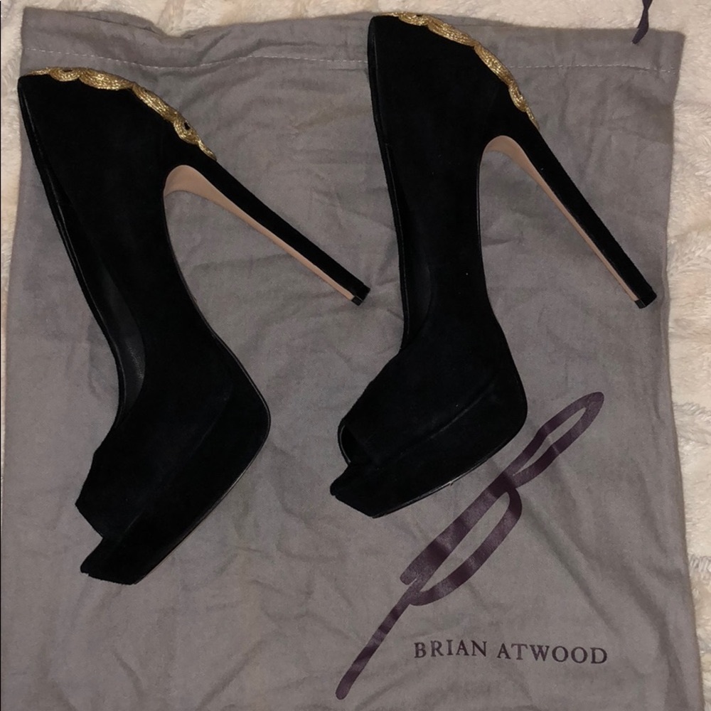 B Brian Atwood Suede Pumps